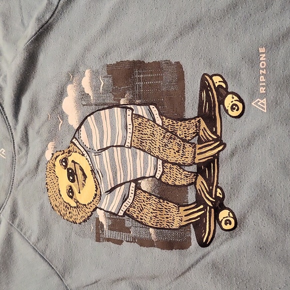 Ripzone skateboard theme tee shirt - Picture 3 of 4